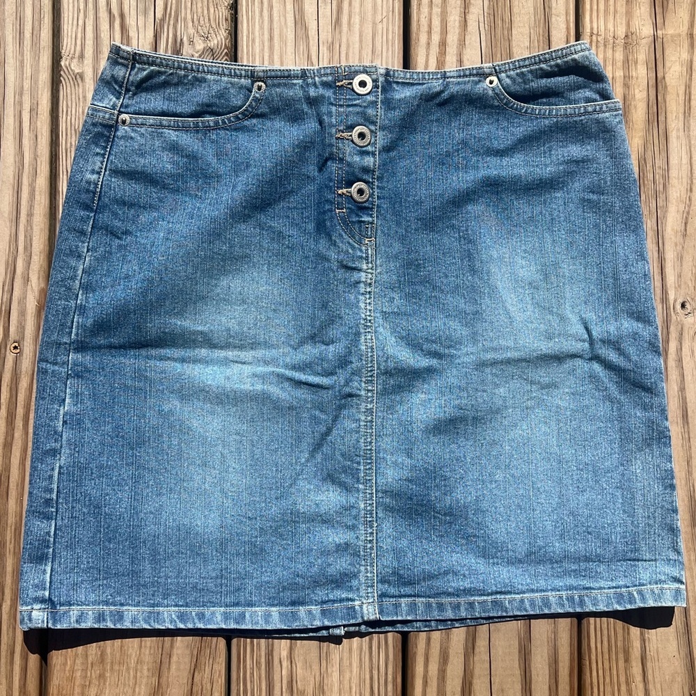 loft | vintage denim button mini skirt size 6